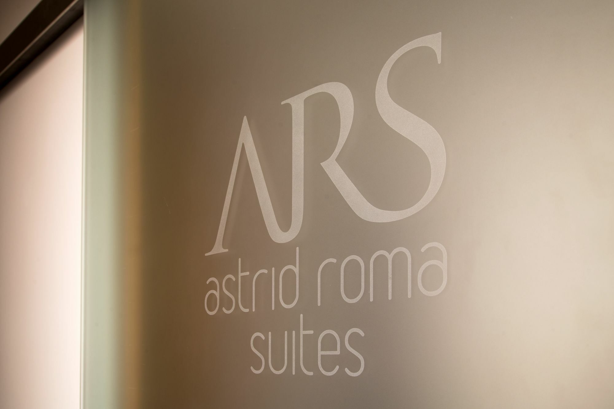 Astrid Roma Suites ภายนอก รูปภาพ