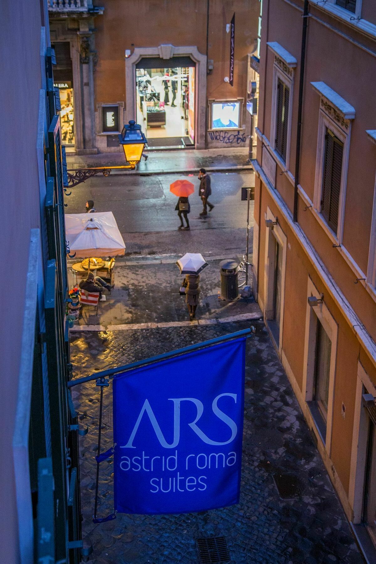 Astrid Roma Suites ภายนอก รูปภาพ